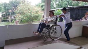 Training to take care of elderly照顧老人訓練